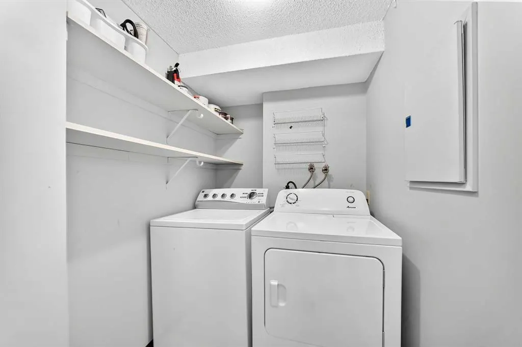 1323 15 Avenue SW #302