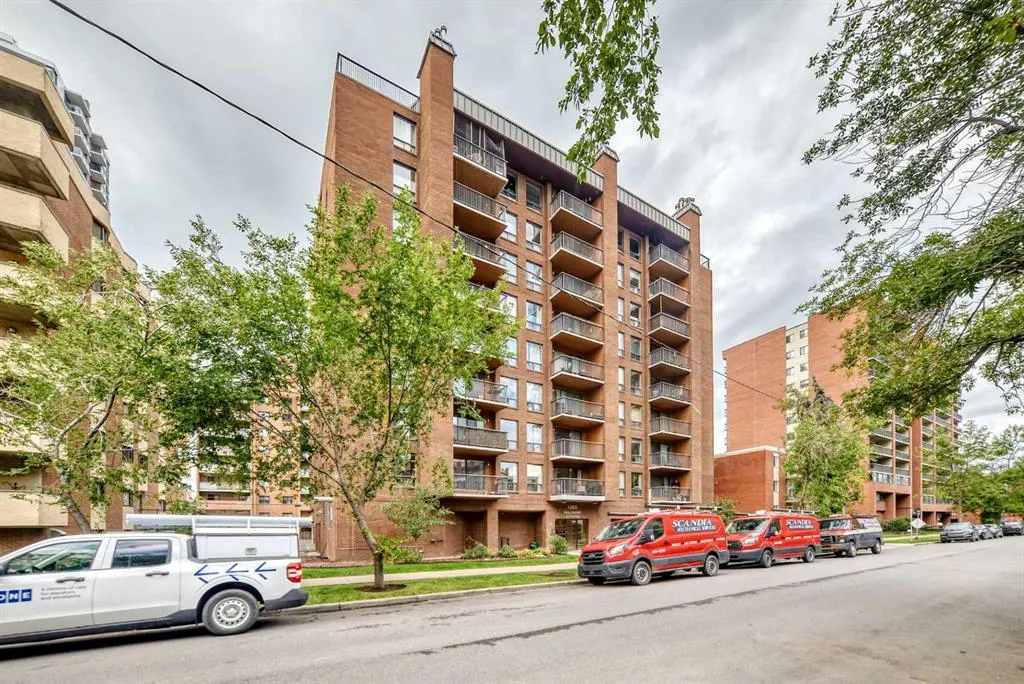 1323 15 Avenue SW #302