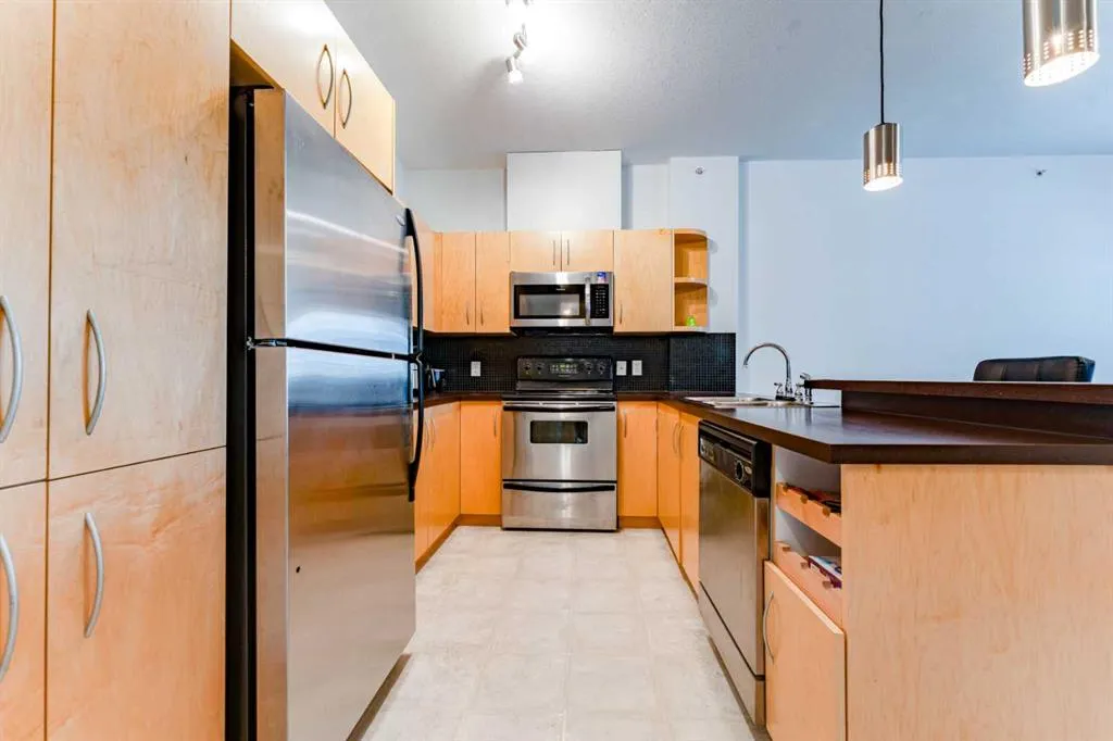 69 Springborough Court SW #314