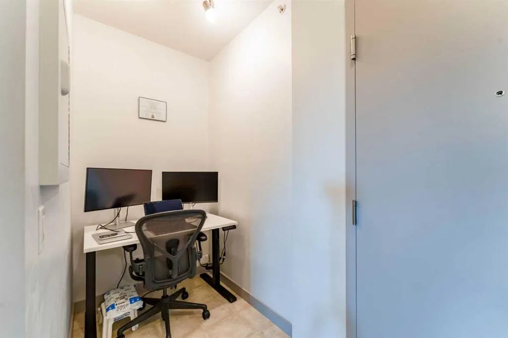 69 Springborough Court SW #314