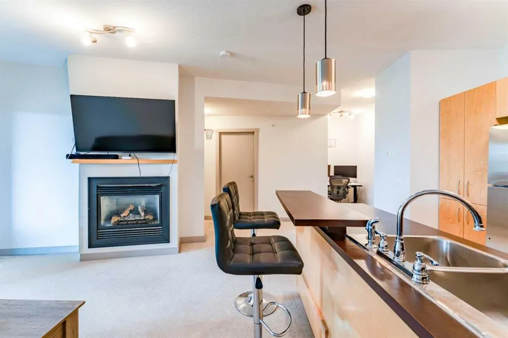 69 Springborough Court SW #314