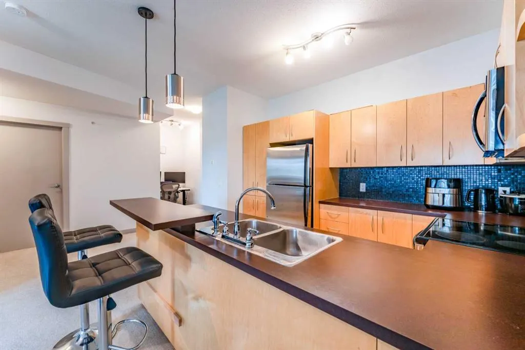69 Springborough Court SW #314