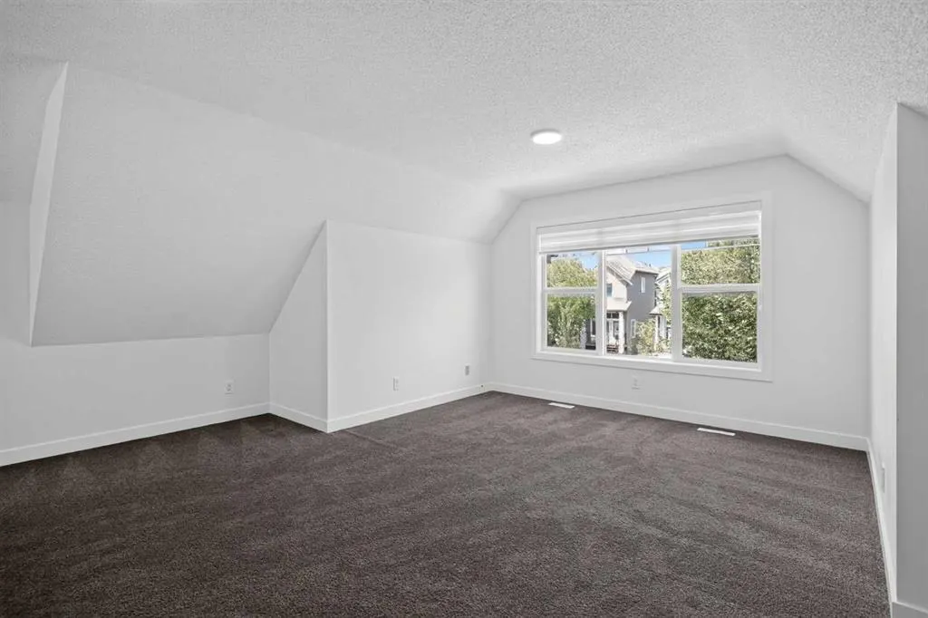 340 Copperfield Boulevard SE