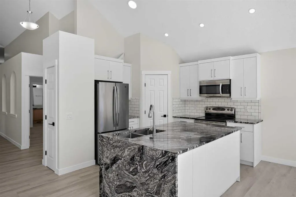 340 Copperfield Boulevard SE