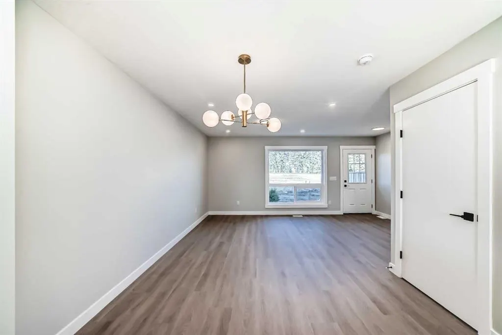 1002 Clover Road