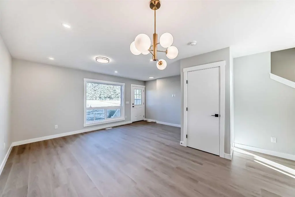 1002 Clover Road
