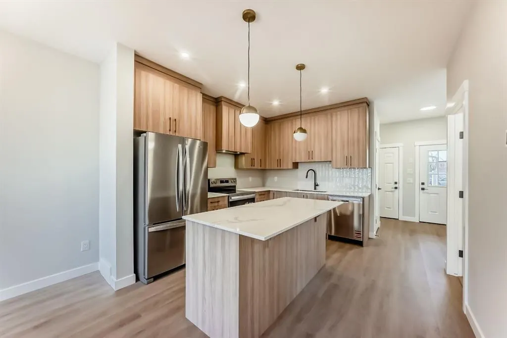 1103 Clover Close