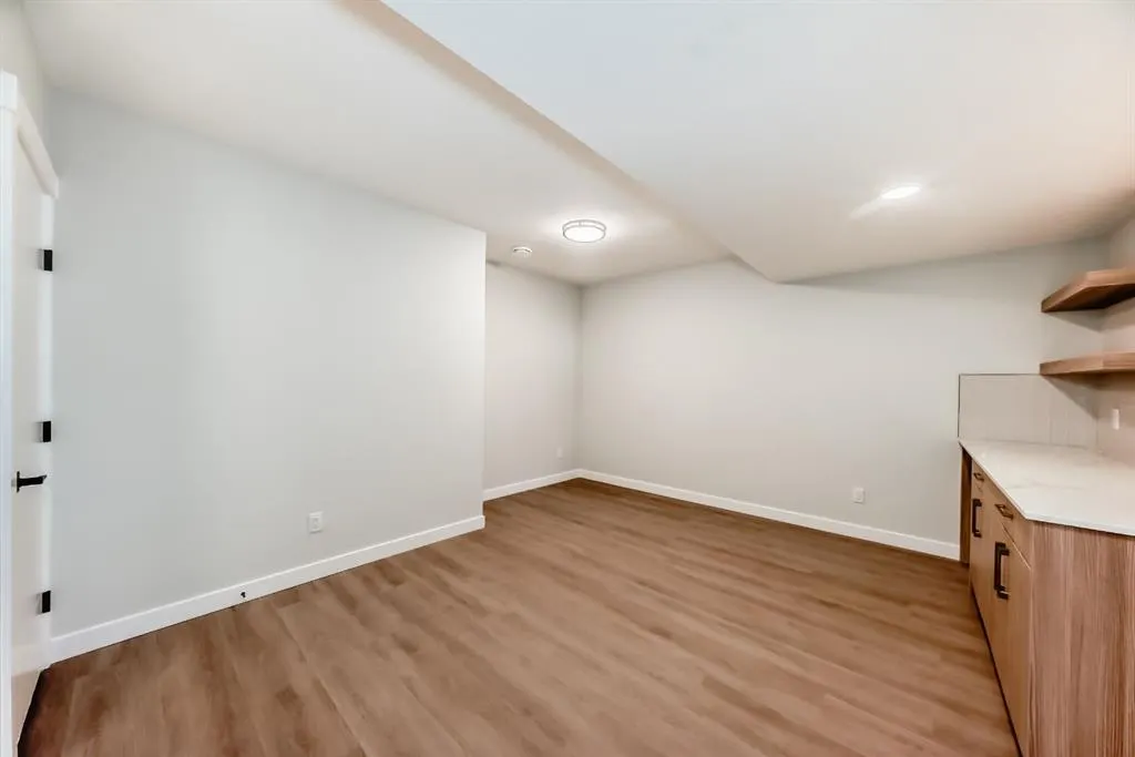 1103 Clover Close
