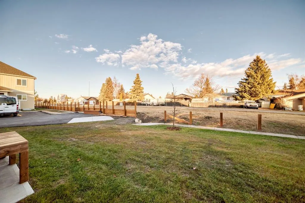1103 Clover Close