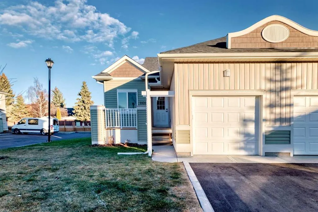 1103 Clover Close
