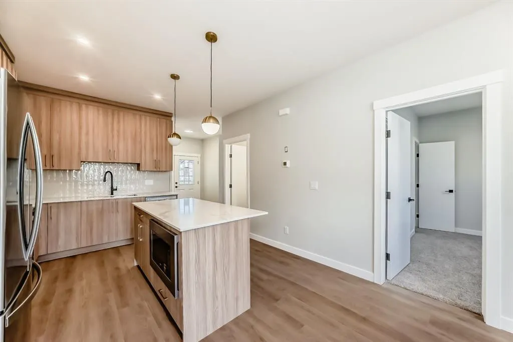1103 Clover Close