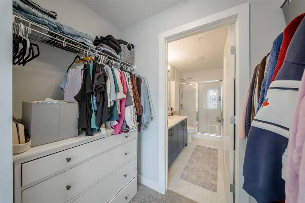 100 Auburn Meadows Manor SE #305