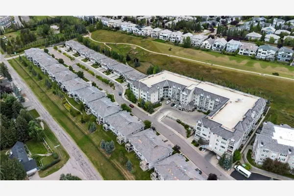 500 Rocky Vista Gardens NW
