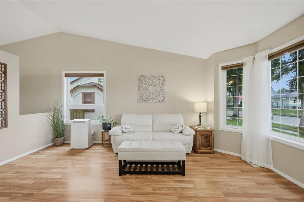 5211 50 Avenue #2