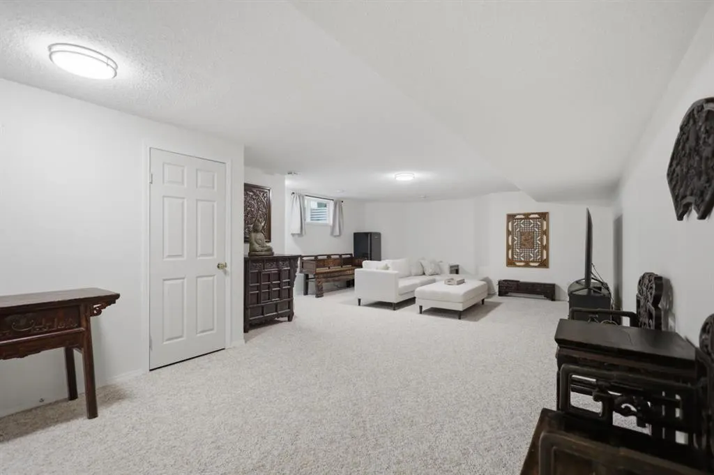 5211 50 Avenue #2