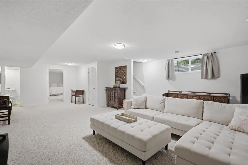 5211 50 Avenue #2