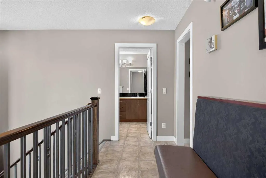4 Sunset Square