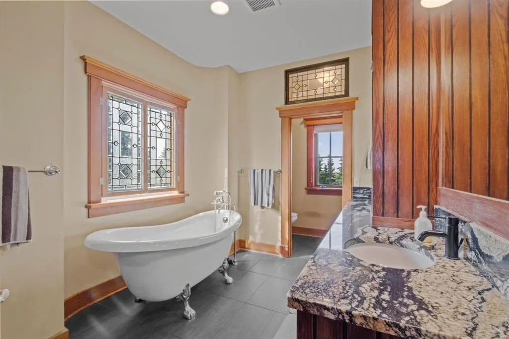 280195 Township Road 264