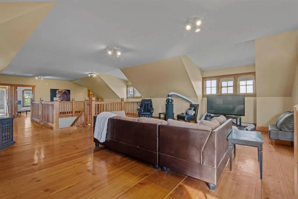 280195 Township Road 264