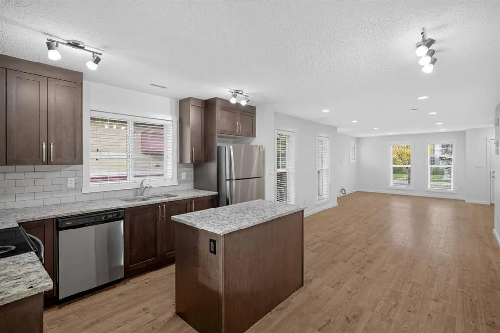 53 Cranford Way SE
