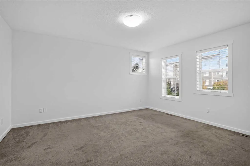 53 Cranford Way SE