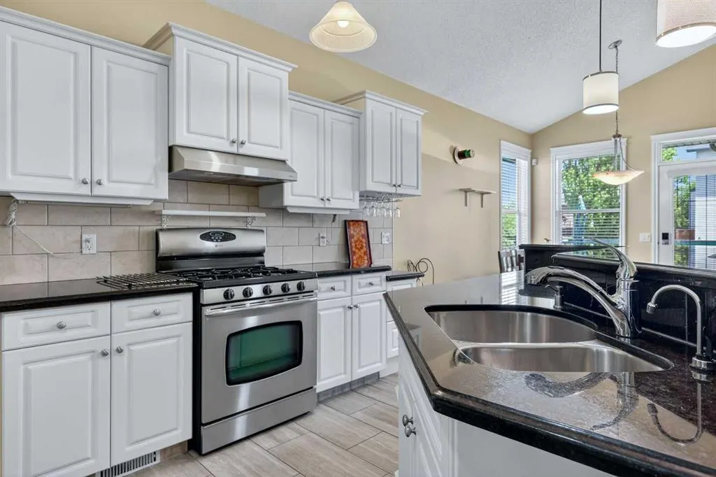 118 Invermere Drive
