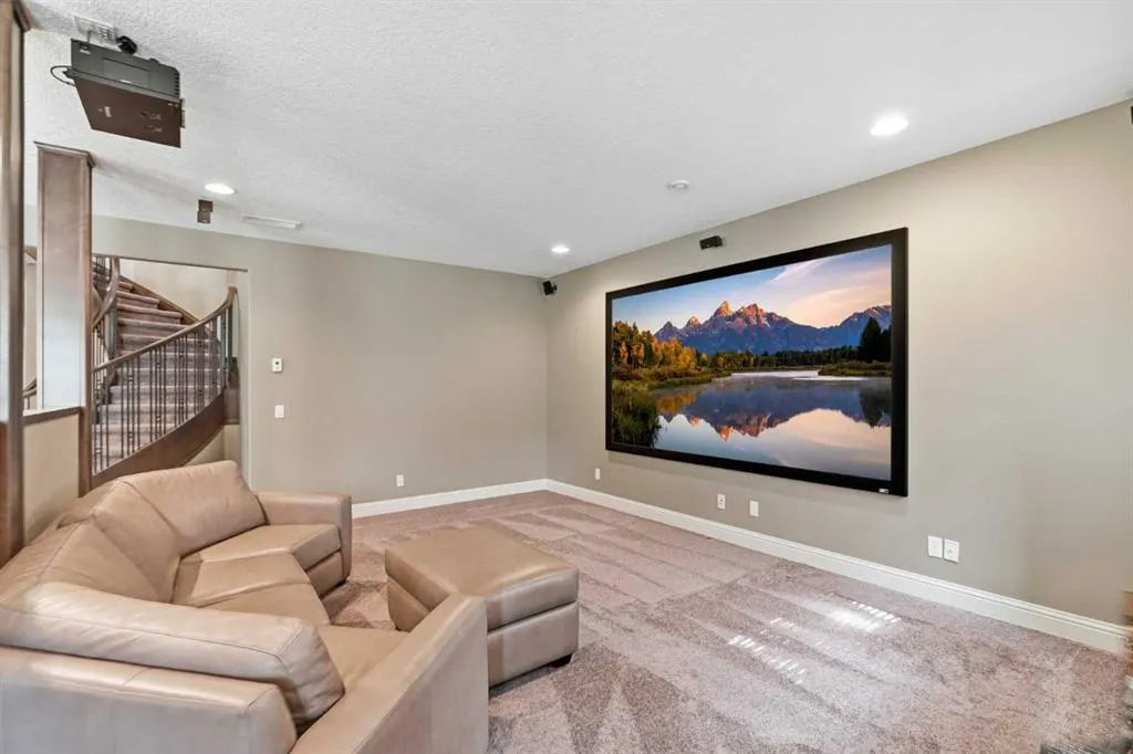 242 Cranleigh Place SE