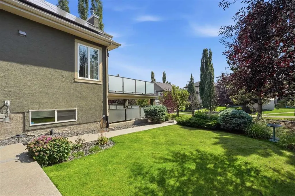 242 Cranleigh Place SE