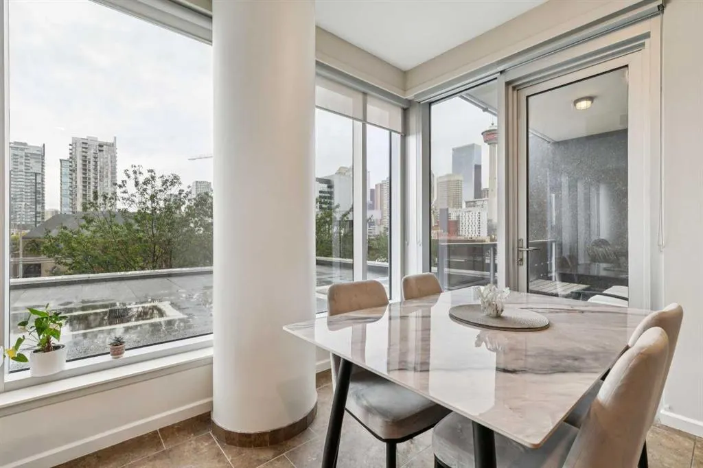 211 13 Avenue SE #302