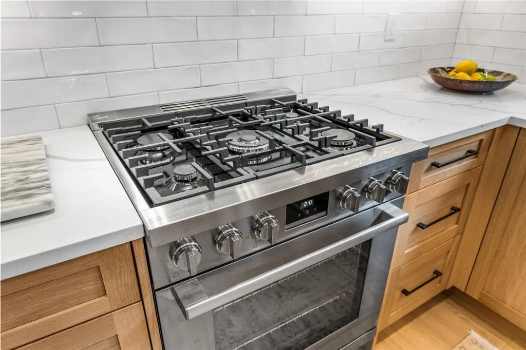 617 4th Street #2