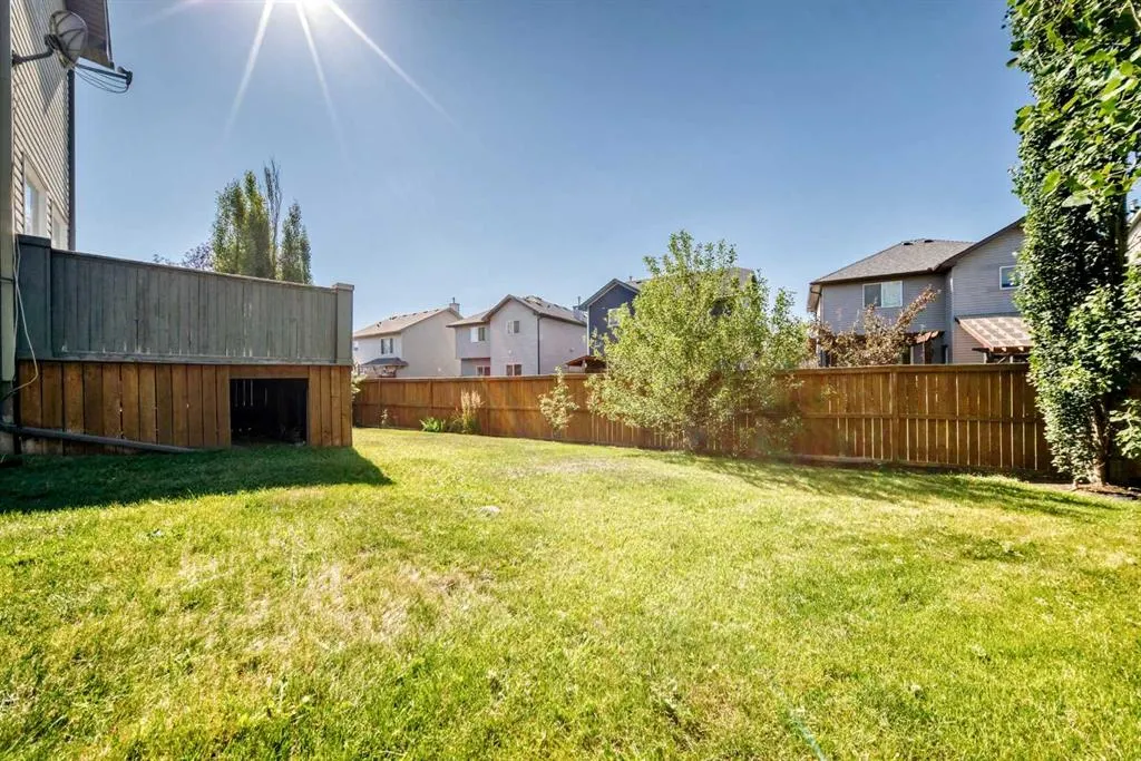 246 Crystal Green Point
