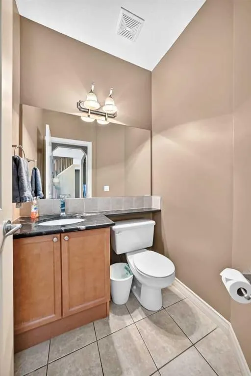 246 Crystal Green Point