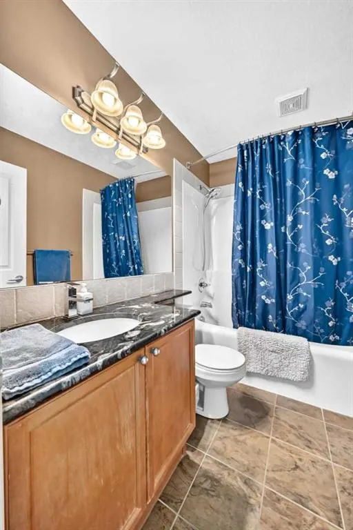 246 Crystal Green Point