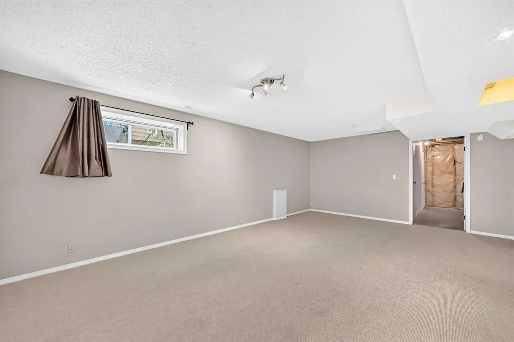 22 Cramond Crescent SE