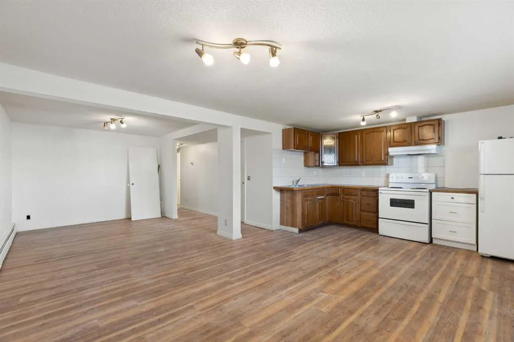 1806 34 Street SE