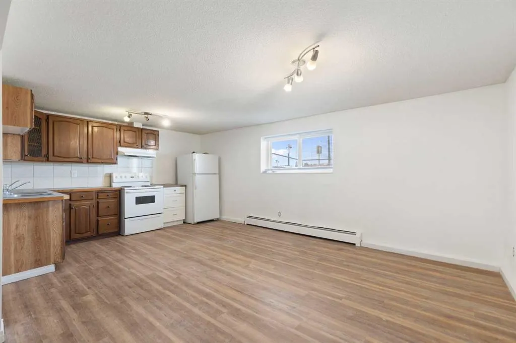 1806 34 Street SE