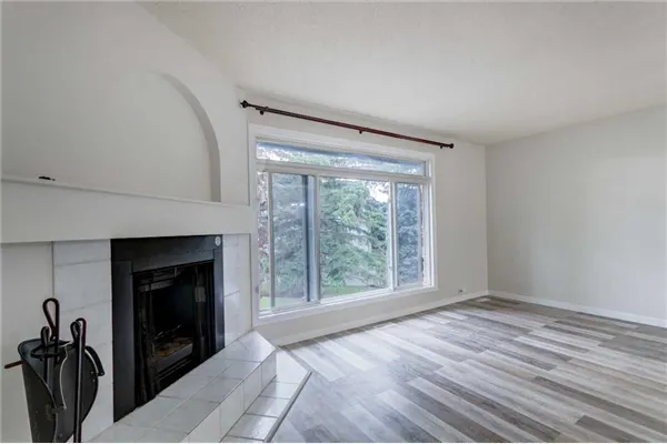 310 Brookmere Road SW