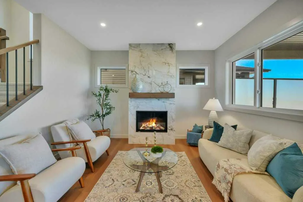 7 Vincent Gate