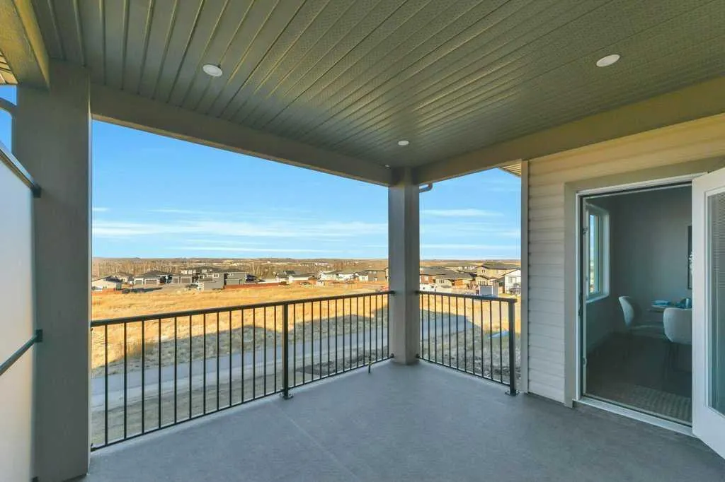 7 Vincent Gate