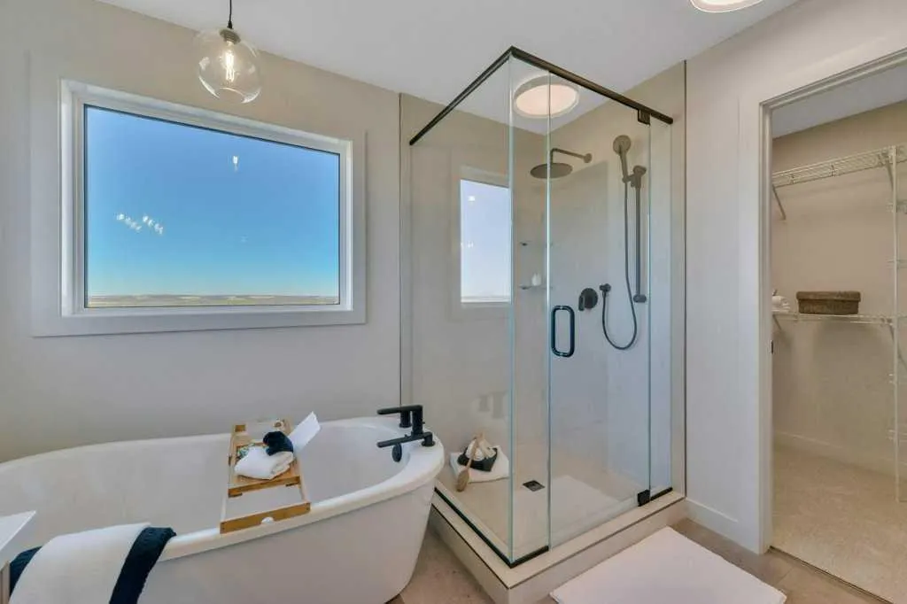 7 Vincent Gate