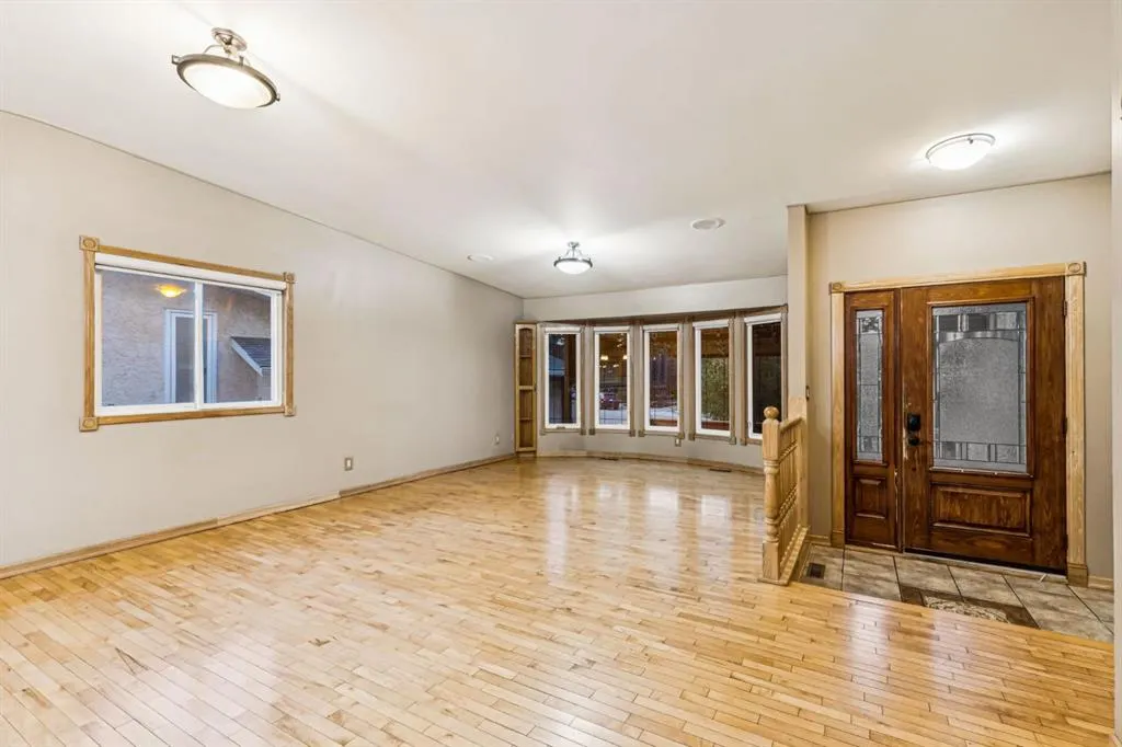 90 Glenhill Drive