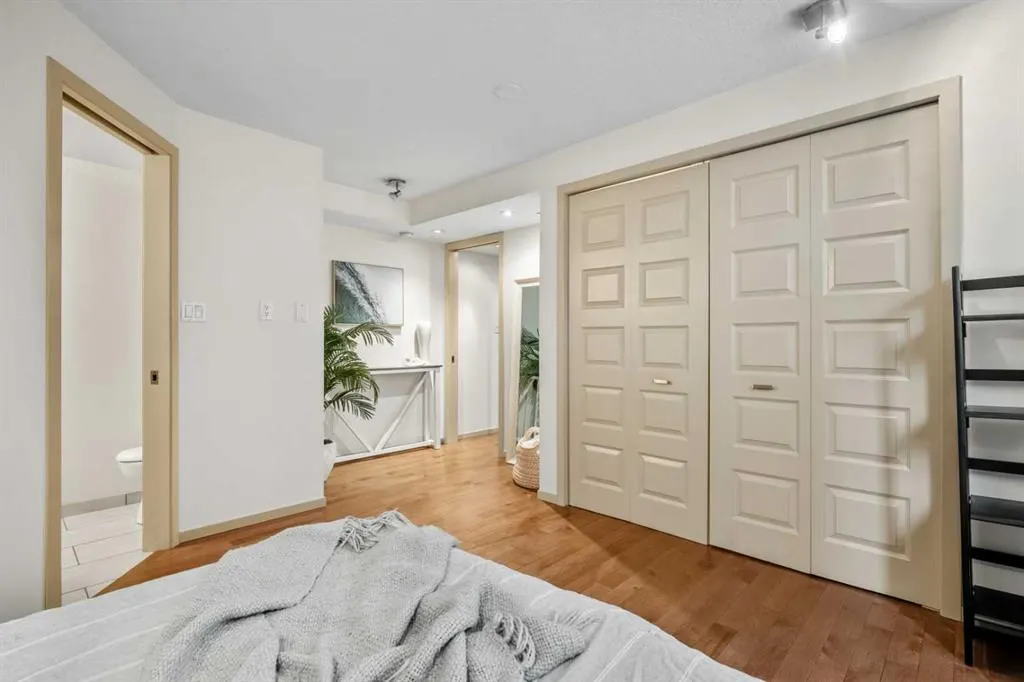 1311 15 Avenue SW #101