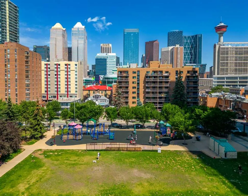 1311 15 Avenue SW #101