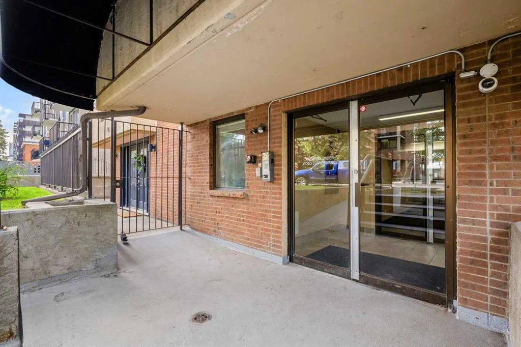 1311 15 Avenue SW #101