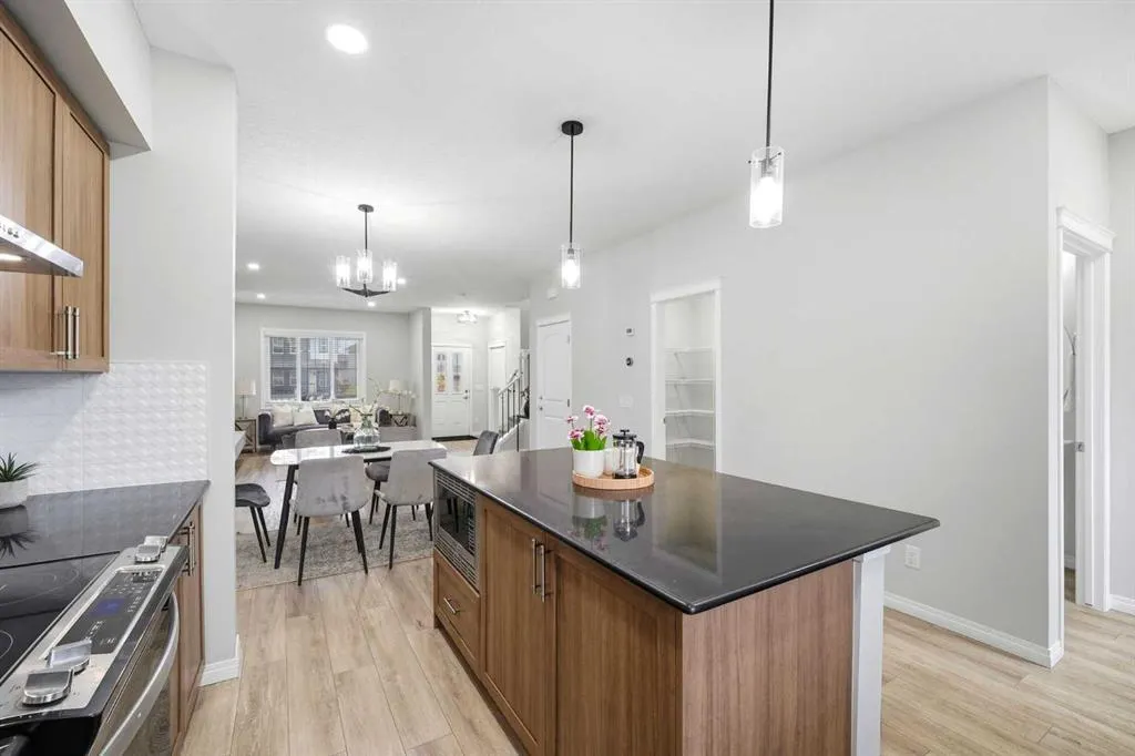 107 Aquila Drive NW