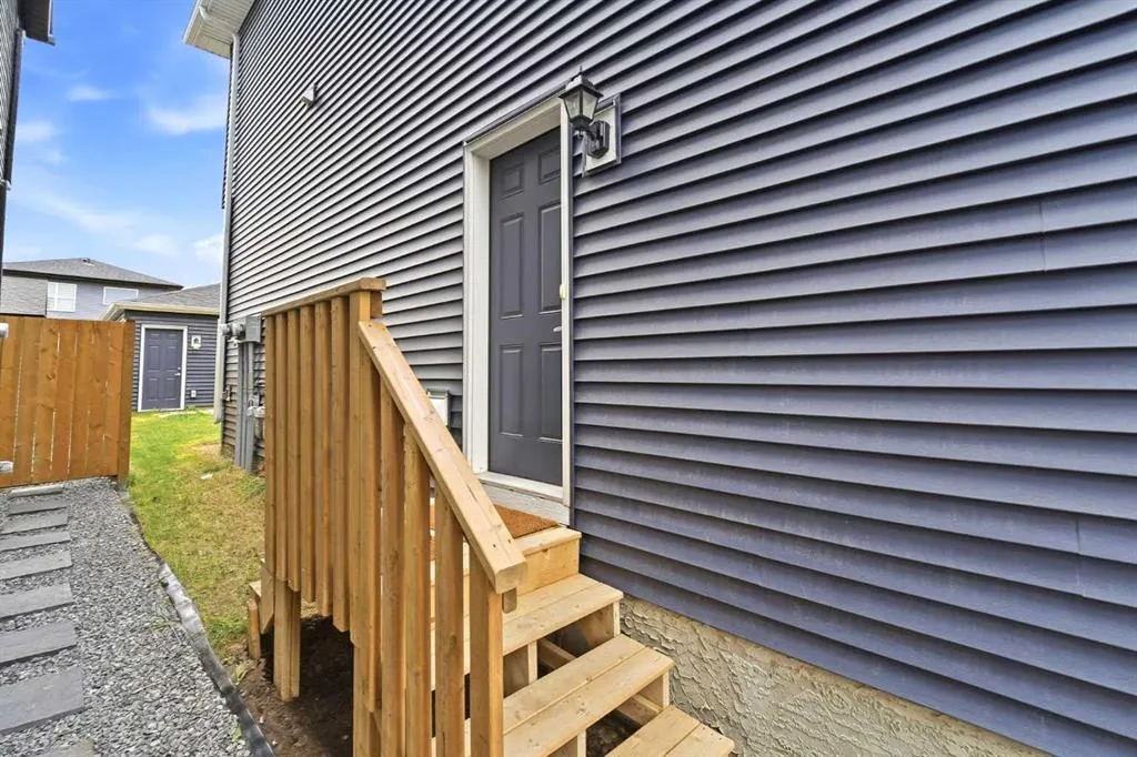 107 Aquila Drive NW