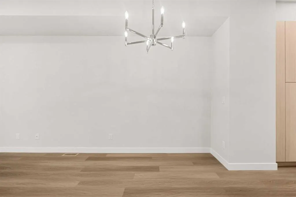285 Chelsea Court #54