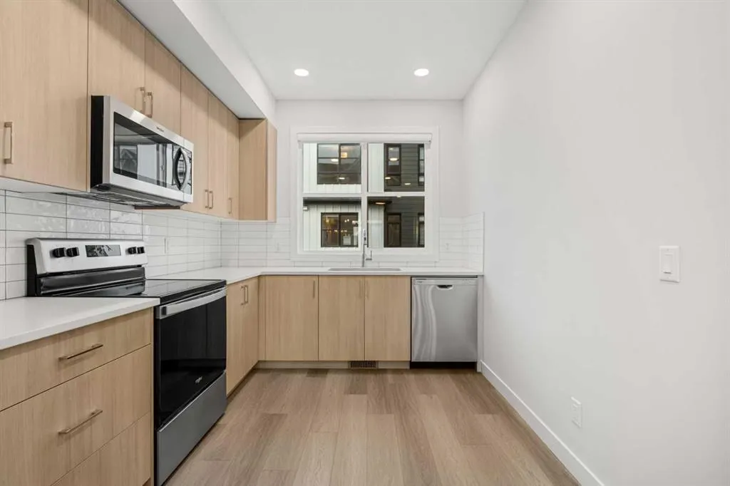 285 Chelsea Court #54