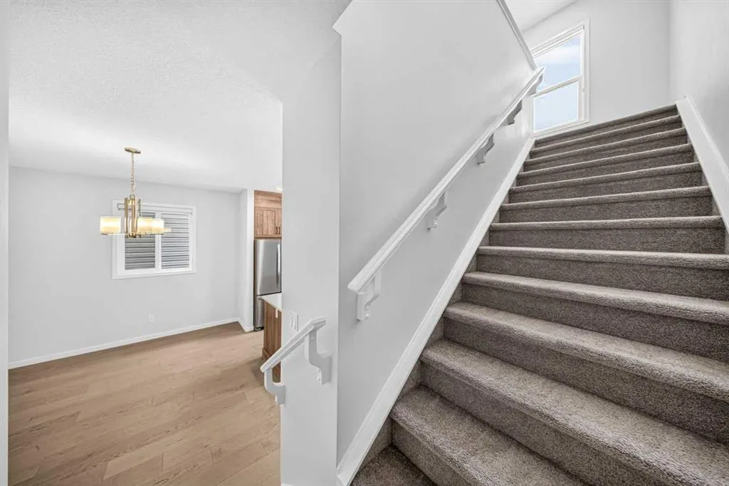 389 Cornerbrook Road NE