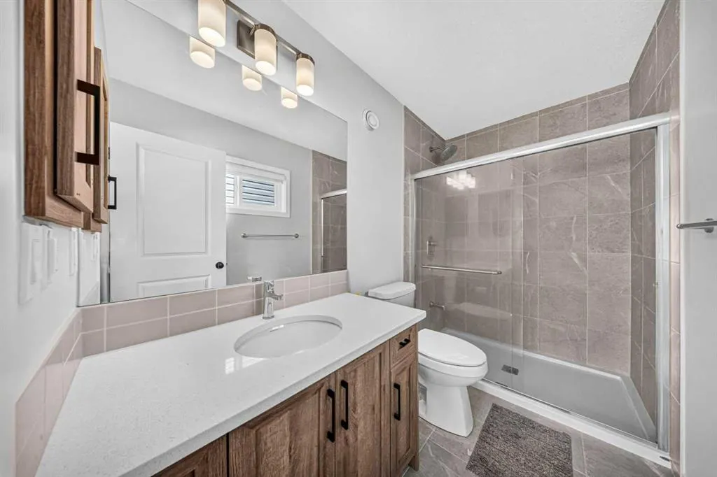 389 Cornerbrook Road NE
